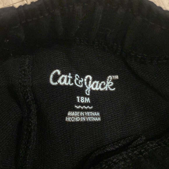 **3pk** of 18 month old Boys shorts (1 Carters and 2 Cat and Jack brand) - Picture 8 of 16